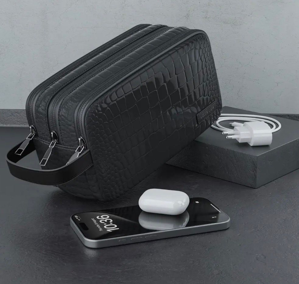 Bag green lion stallion clutch