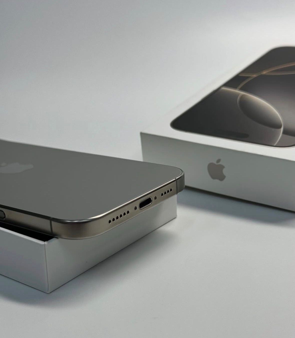 Iphone 16 Pro 128gb used silver